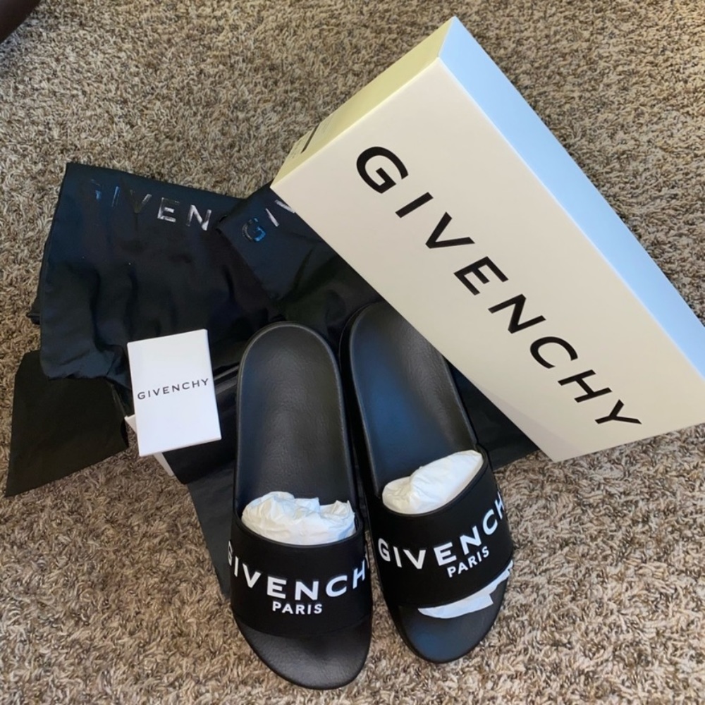 Givenchy Logo pool slides